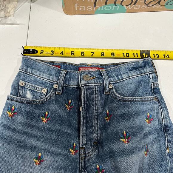Lucky Brand Embroidered Denim 90s Midi High Rise Button Fly Shorts Womens 00/24 - Picture 8 of 10